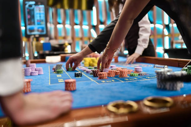 qq222 account dashboard showing French Roulette table selection and balance display